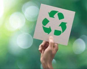 Muovitehtaan vastuullisuuteen kuuluu kierrätysmuovin käyttö